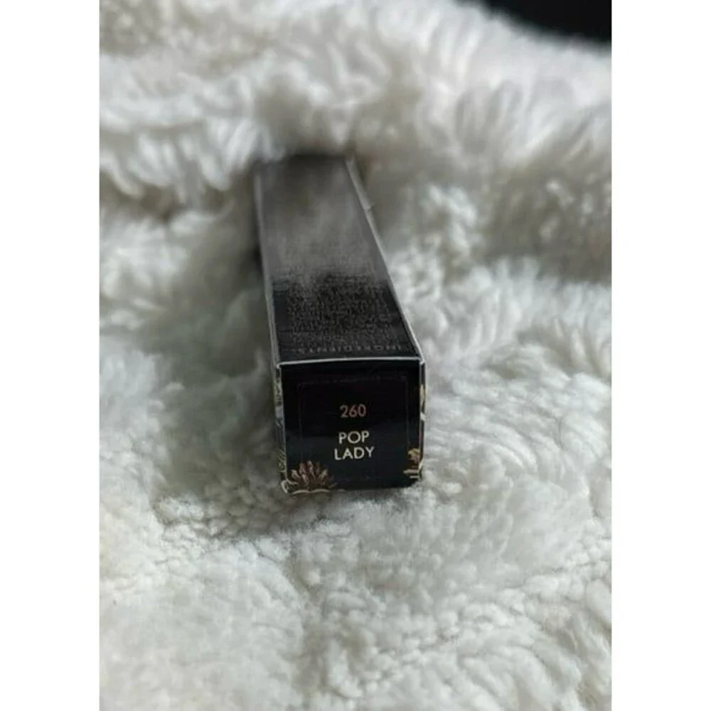 Dolce & Gabbana lacquer shine 260
